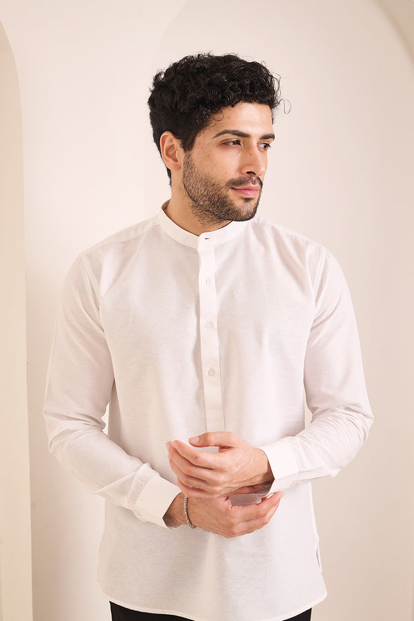 White Kurta for men in 100% cotton with a linen-like texture