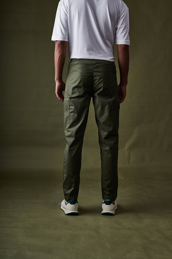 Olive Air Cargo Pants for men in 98% premium cotton, 2% elastane
