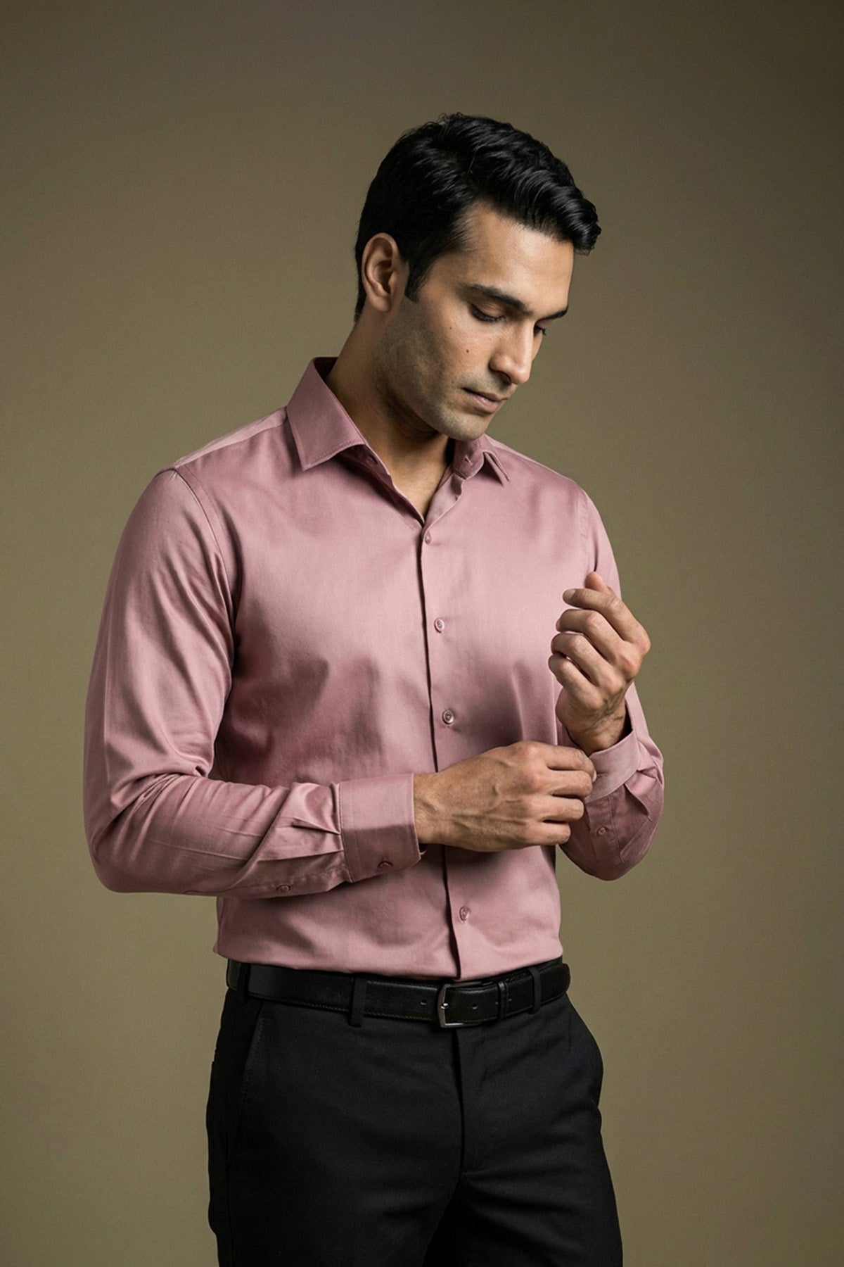 Shallot Pink Classic Shirt for men in 100% premium cotton satin